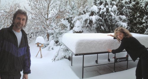 Terrasse mit Tischtennisplatte